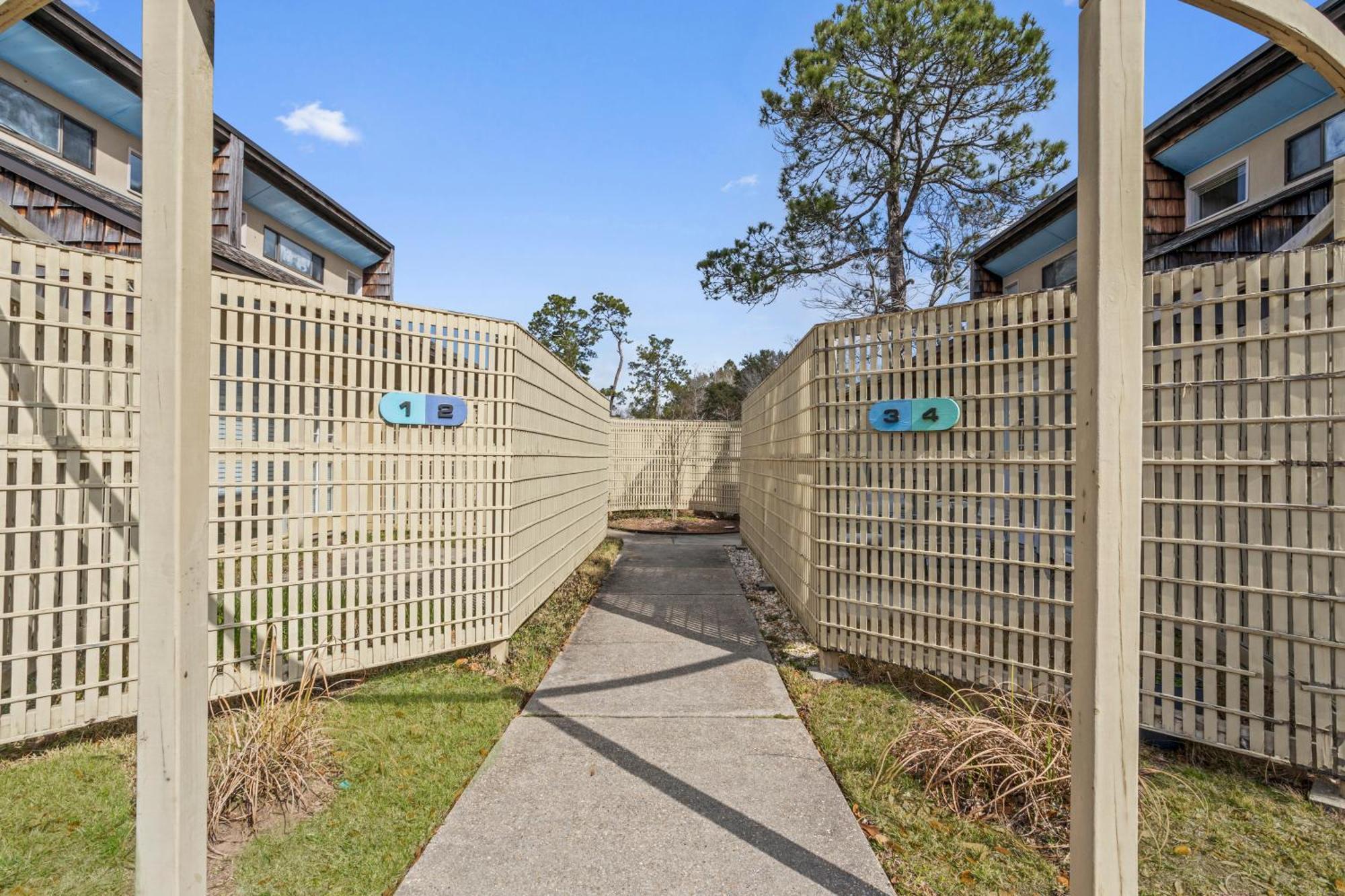 King Bed Well-Located Cozy Townhouse Retreat Appartement Gulfport Buitenkant foto